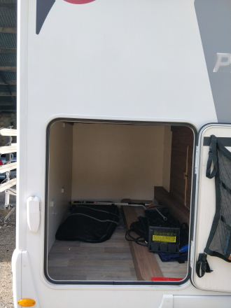 photos.accessories_ext