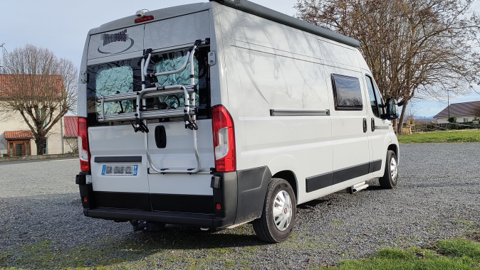 photos.accessories_ext