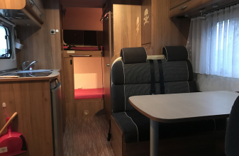 Ford BURSTNER NEXXO FAMILY 645 image