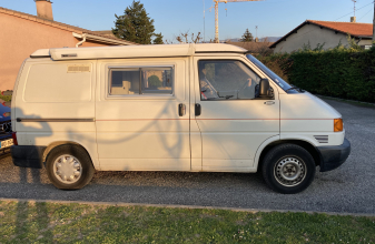 Volkswagen TRANSPORTEUR T4 image