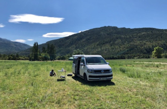 Volkswagen TRANSPORTEUR CALIFORNIA BEACH image