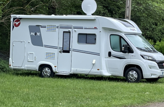 Fiat PILOTE P696D essentiel image