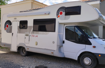 Ford CARAVANS INTERNATIO. Elliot E756m image