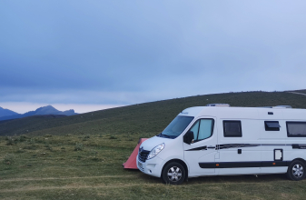 RENAULT FONT VENDOME EVASION image