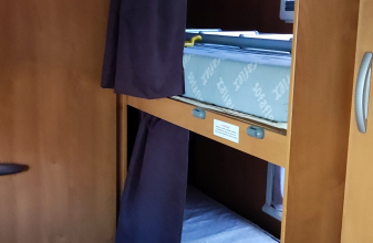 Ford CARAVANS INTERNATIO. Elliot E756m image