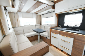 Fiat PILOTE P696U image