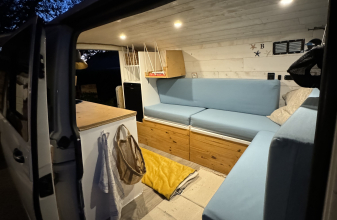 Volkswagen TRANSPORTEUR T5 image