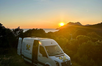 Volkswagen ADRIA Crafter image