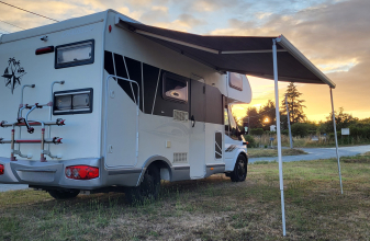 FORD CHAUSSON FLASH image