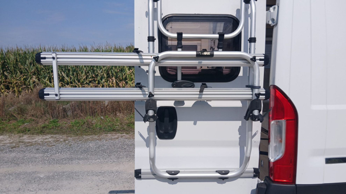 photos.accessories_ext