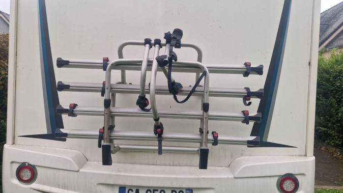 photos.accessories_ext