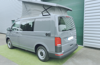 Volkswagen TRANSPORTEUR OUEST VAN image