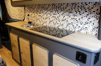 Renault TRAFIC III L2h1 image