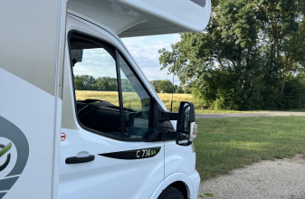 FORD CHAUSSON FLASH image