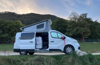 Renault STYLEVAN equinox IV image