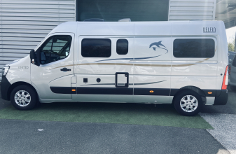 Renault BURSTNER Delfin C 621 image