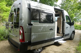 RENAULT FONT VENDOME EVASION image