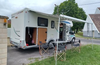 FORD CHAUSSON FLASH image