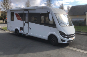 BURSTNER IXEO I 736 image