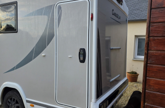 Ford CHAUSSON Profilé 660 image