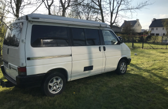  VOLKSWAGEN CALIFORNIA