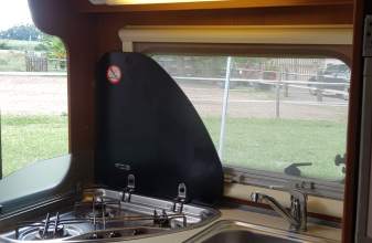 Fiat ELNAGH BARON 580 image